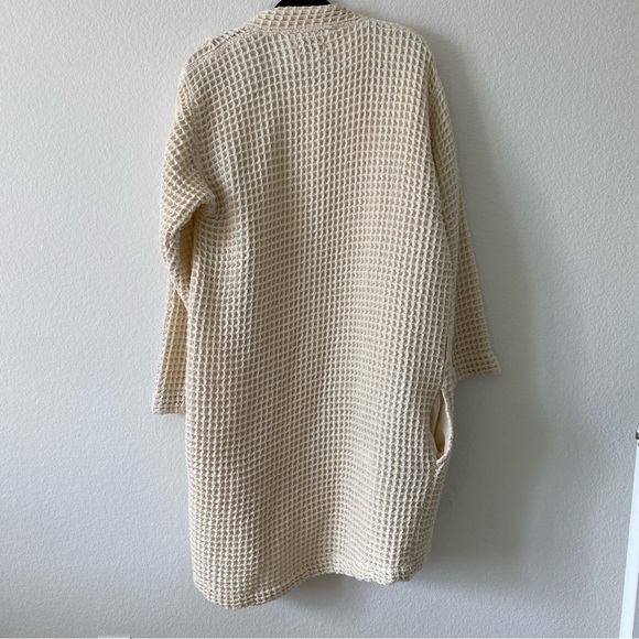 HAPPY PLACE BRAND WAFFLE ROBE - Picture 7 of 7